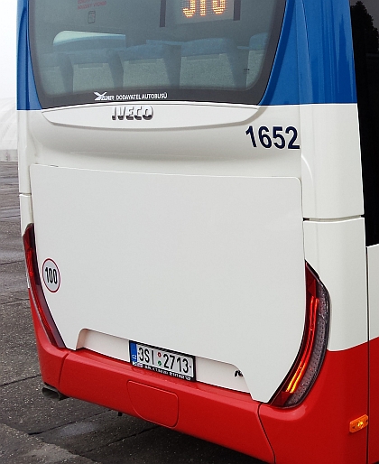 Pět nových autobusů IVECO Crossway LE v provozu u ČSAD Střední Čechy