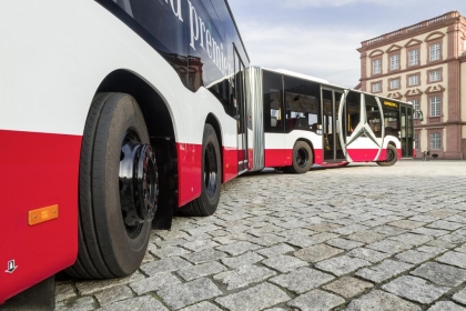 Světová premiéra Mercedes-Benz CapaCity L 21 m. Podrobné informace.