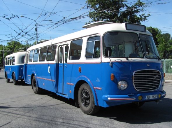 DSZO: O Velikonocích vyjede modrý historický autobus Škoda 706 RTO 