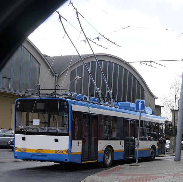 Z plzeňského polygonu: Trolejbusy Škoda 26 Tr a Škoda 27 Tr pro Ostravu,  