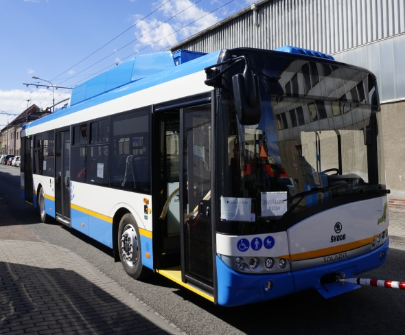 Z plzeňského polygonu: Trolejbusy Škoda 26 Tr a Škoda 27 Tr pro Ostravu,
