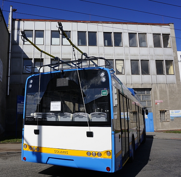 Z plzeňského polygonu: Trolejbusy Škoda 26 Tr a Škoda 27 Tr pro Ostravu,