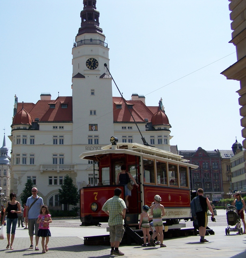 Opava: Zrekonstruovaná historická tramvaj v rámci DOD v areálu MDPO 6.6.2015