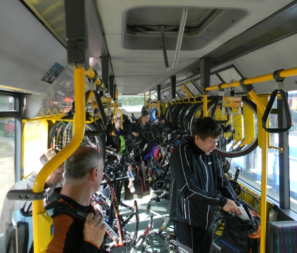 Cyklobusy BusLine odstartovaly sezónu 2015 do Krkonoš, Jizerských hor