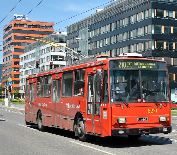 1. června byla trolejbusová linka číslo 210 v Bratislavě prodloužena