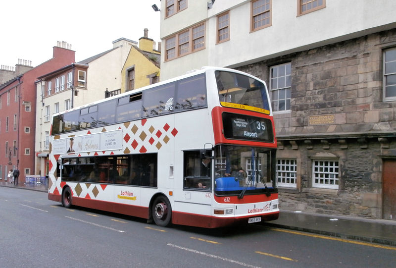 BUSportál SK: Autobusová pohľadnica zo škótskeho Edinburghu