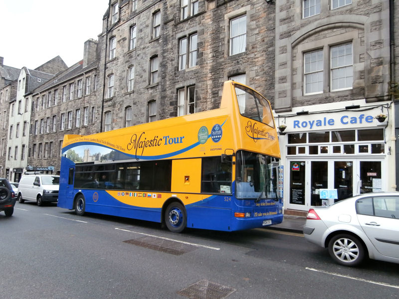 BUSportál SK: Autobusová pohľadnica zo škótskeho Edinburghu