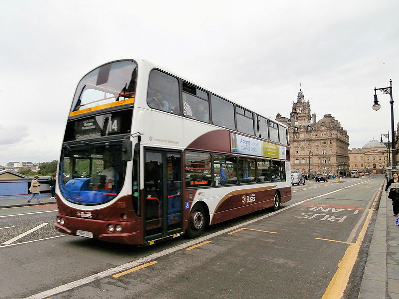 BUSportál SK: Autobusová pohľadnica zo škótskeho Edinburghu