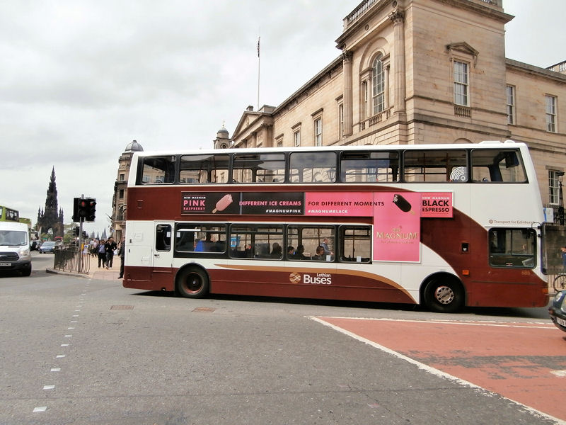 BUSportál SK: Autobusová pohľadnica zo škótskeho Edinburghu