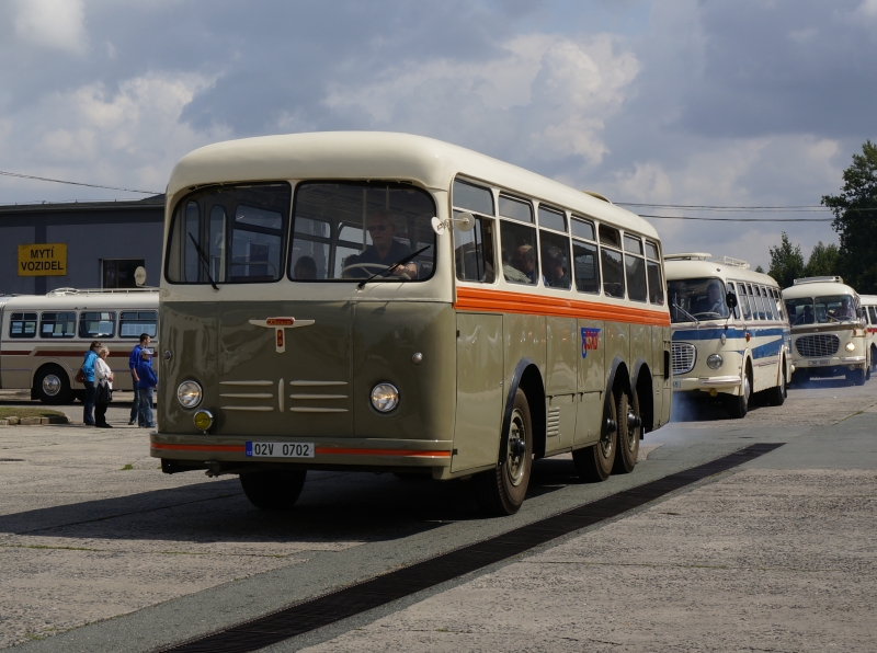 Ohlédnutí za 13. ročníkem veteránské přehlídky Zlatý bažant: Tatra HB z TMB