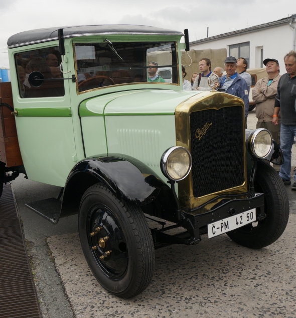 Ohlédnutí za 13. ročníkem veteránské přehlídky Zlatý bažant:  PRAGA AN 1931