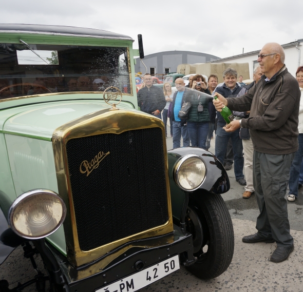 Ohlédnutí za 13. ročníkem veteránské přehlídky Zlatý bažant:  PRAGA AN 1931