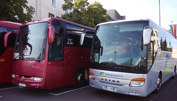 Autobusový pohled na Mezinárodní folklorní festival v německém Bitburgu