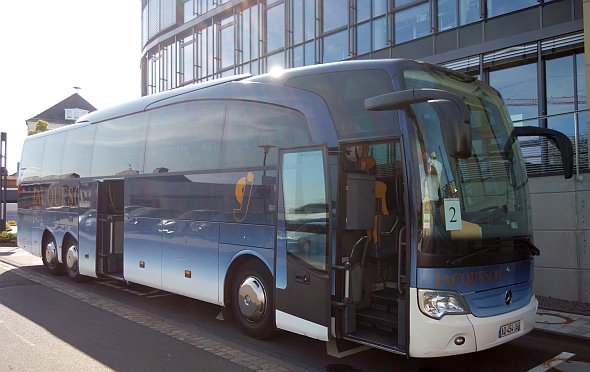 Autobusový pohled na Mezinárodní folklorní festival v německém Bitburgu