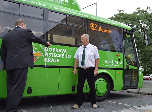 Cestující na Ústecku jezdí novými  CNG  autobusy SOR společnosti BusLine