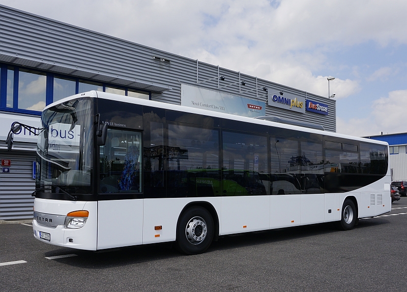 Obrazem: Jeden z prvních sériových autobusů Setra 415 LE business