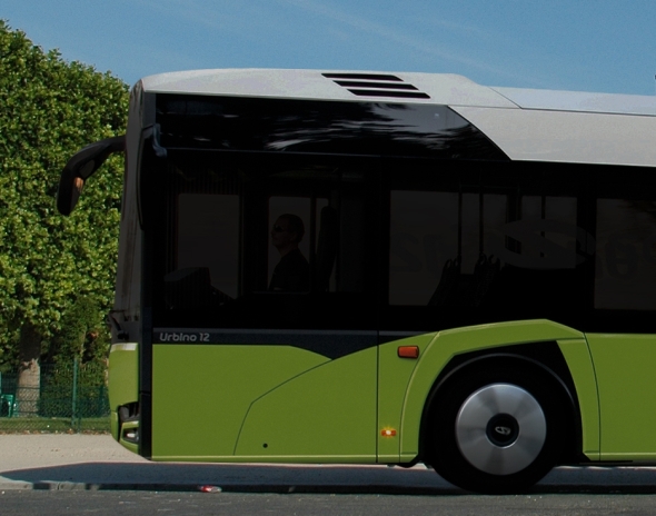 Elektrobus Solaris Urbino electric v karosérii nové generace - testy v Paříži