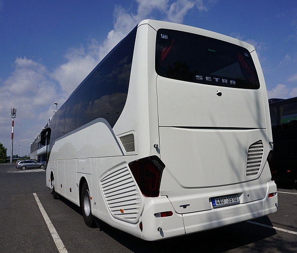 Na projížďce s předváděcím autokarem Setra S 511 HD. Zajímavý 'krátký' autokar