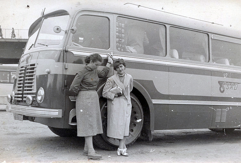Retro z 50. let: Z výletu do Drážďan zájezdovým autobusem Škoda 706 RO 