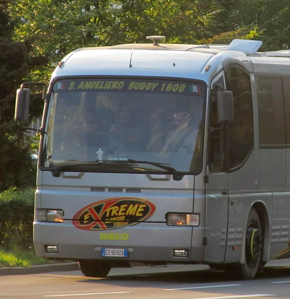 Zachyceno v rámci ME v autokrosu 2015 v Přerově: Autobus  Iveco Orlandi