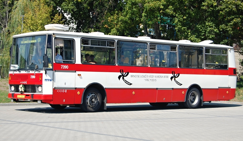 Netradiční rozloučení s vozy Karosa řady 700 v Brně