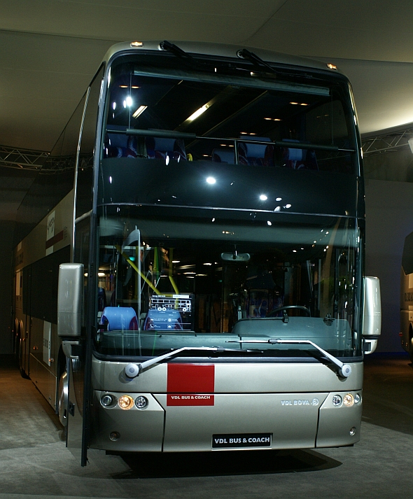 Obrazem VDL Bus &amp; Coach: Od Synergy 2007 přes 2014  k nové Futuře  FDD2 