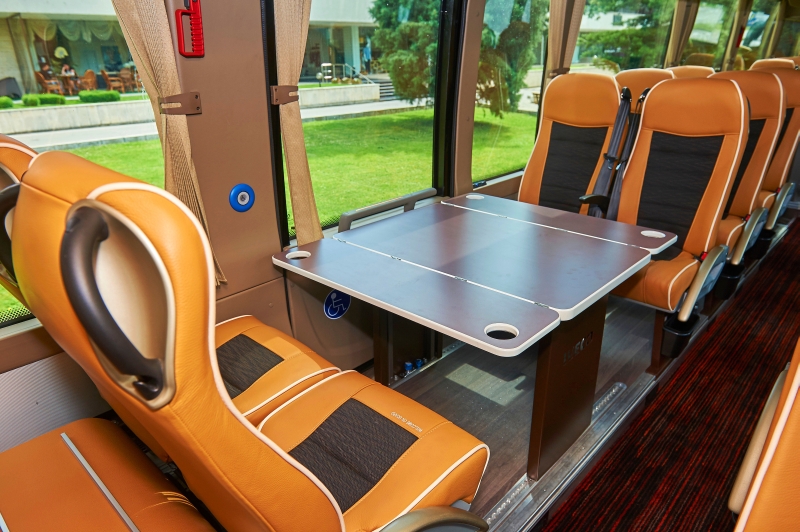 IVECO MAGELYS: International “Coach of the Year 2016”