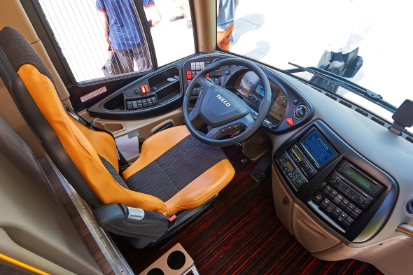 IVECO MAGELYS: International “Coach of the Year 2016”