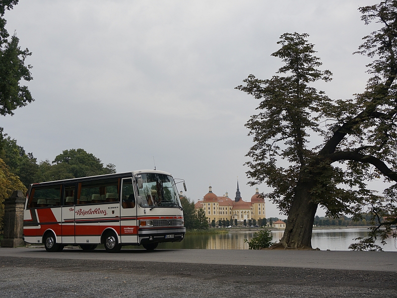 Odpoledne s oldtimery v okolí Drážďan I.: Vyjížďka s autokarem  SETRA S 208