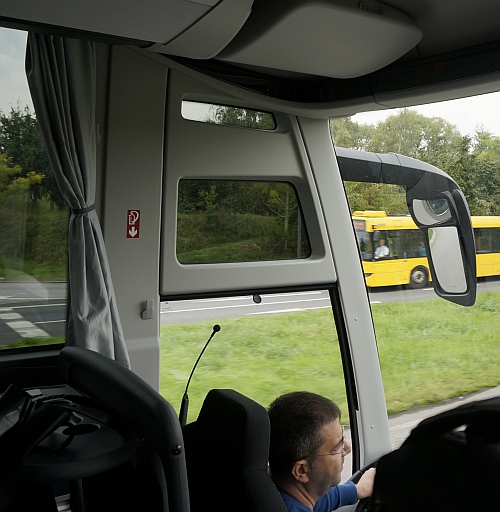 Nové modely S 511 HD navazují na historii clubbusů Setra