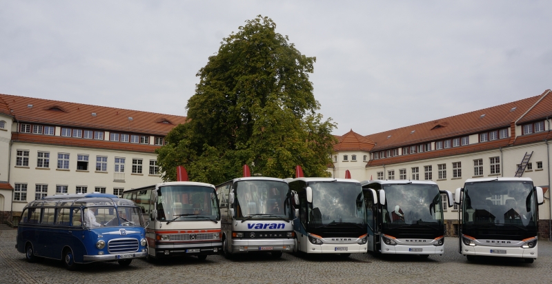 Nové modely S 511 HD navazují na historii clubbusů Setra