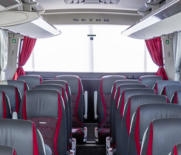  Nové modely S 511 HD navazují na historii clubbusů Setra