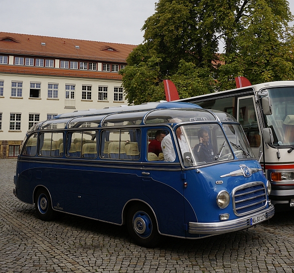 Začalo to v roce 1955, kdy Karl Kässbohrer představil Setru S6