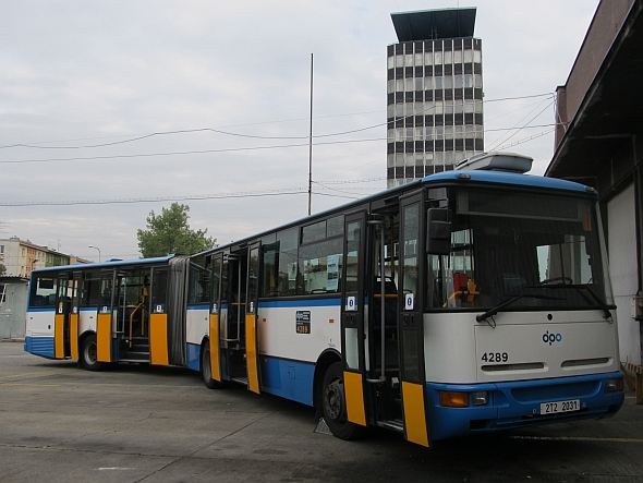 Obrazem: Z DOD DP Ostrava v garážích Poruba a dílnách  Martinov 10.10.2015