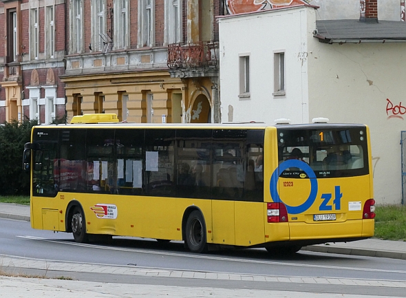 Autobusová pohlednice z polského Lubinu: Za „nula złotých'