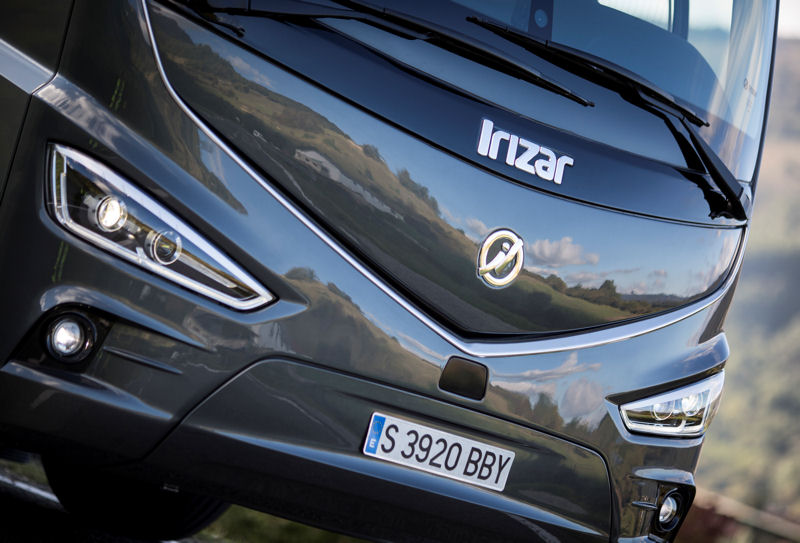 BUSportál.sk/BUSWORLD 2015: IRIZAR prekvapil s novým autokarom i8.