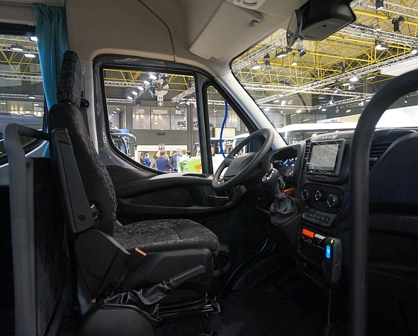 BUSWORLD 2015: Expozice Iveco Bus-malé busy Daily. Světová premiéra elektrobusu