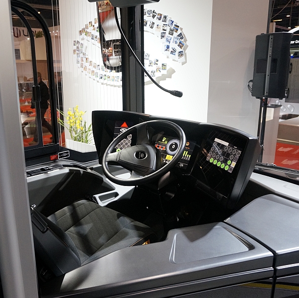 BUSWORLD 2015: Solaris Urbino 12 electric, Solaris Urbino 12 LE