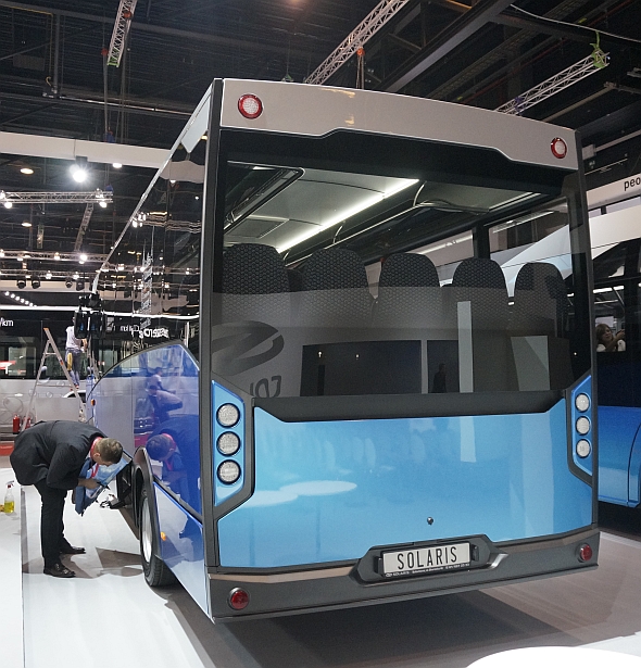 BUSWORLD 2015: Solaris Urbino 12 electric, Solaris Urbino 12 LE