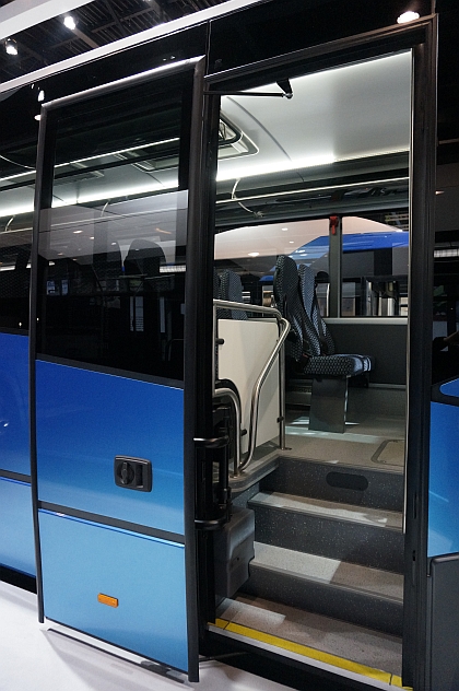 BUSWORLD 2015: Solaris Urbino 12 electric, Solaris Urbino 12 LE