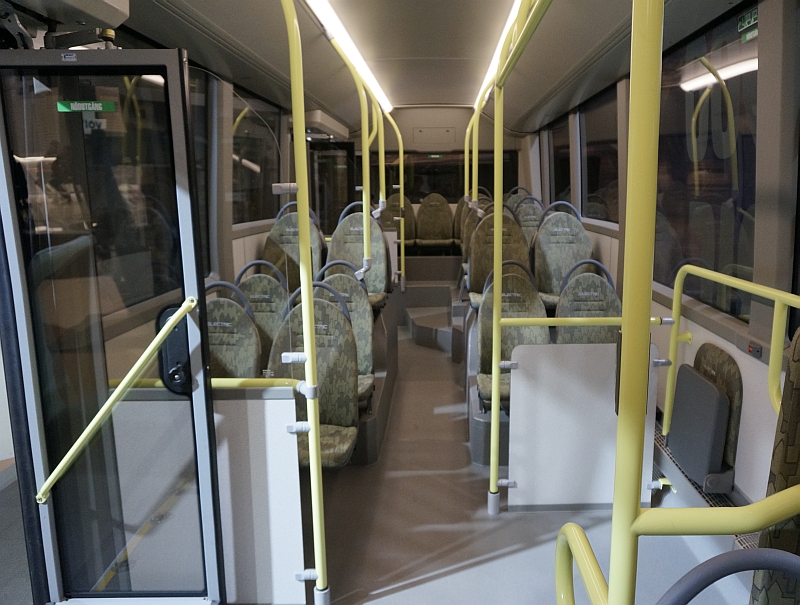 BUSWORLD 2015: Volvo Buses - v premiéře elektrobus 12 m, kloubový hybrid, 