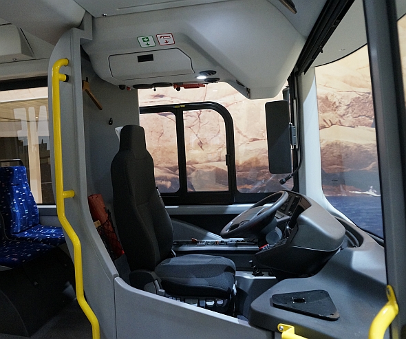 BUSWORLD 2015: Volvo Buses - v premiéře elektrobus 12 m, kloubový hybrid,
