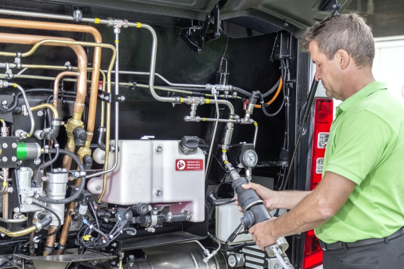 BUSWORLD 2015: Mercedes-Benz ve světové premiéře s New Citarem NGT