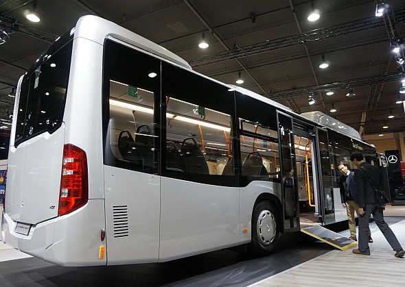 BUSWORLD 2015: Mercedes-Benz ve světové premiéře s New Citarem NGT