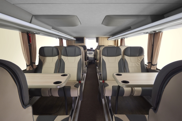 BUSWORLD 2015: VDL Bus &amp; Coach - v centru pozornosti doubledecker Futura 