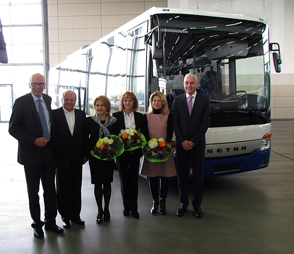 Německý Daimler předal 140 autobusů značky Setra koncernu ICOM transport