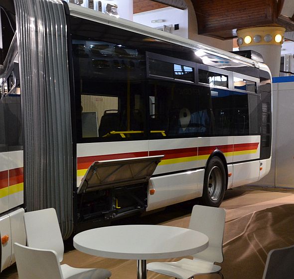 Ohlédnutí za veletrhem Czechbus 2015: Kloubový Urbanway pro DPKV