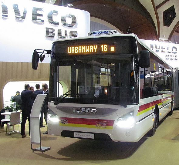 Ohlédnutí za veletrhem Czechbus 2015: Kloubový Urbanway pro DPKV