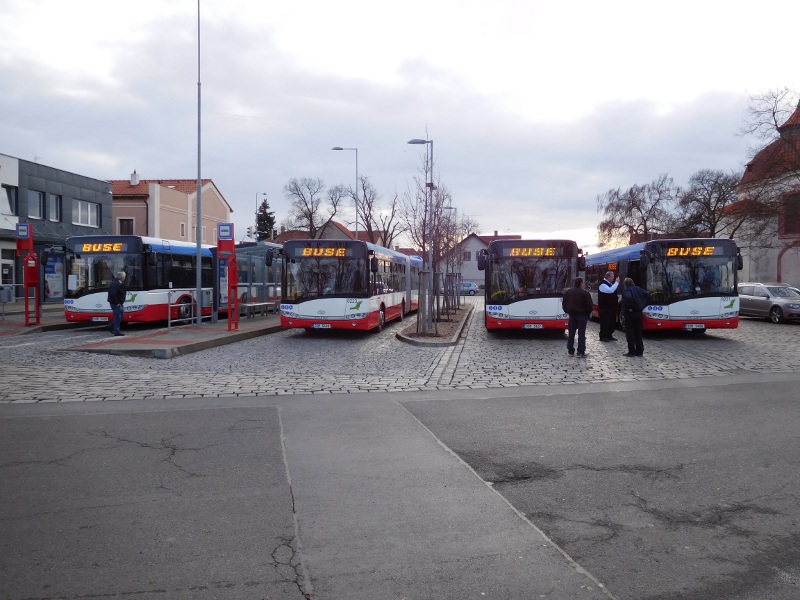 Další  jezevčíci v provozu ( kloubové autobusy SOLARIS Urbino 18)