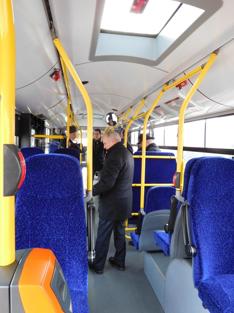 Další jezevčíci v provozu ( kloubové autobusy SOLARIS Urbino 18)